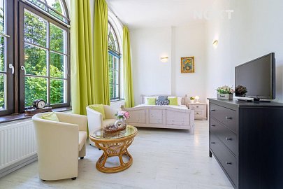 Prodej komerčních prostor apartmány 522 m², Chvalšinská, Český Krumlov-Latrán