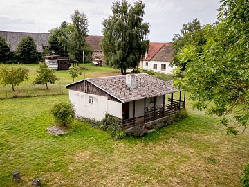 Prodej pozemku bydlení pozemek 1694 m², Pluhův Žďár,Jindřichův Hradec,Jihočeský kraj