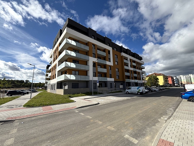 Pronájem bytu 3+kk 62 m², Branišovská, České Budějovice-České Budějovice 2