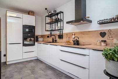 Prodej domu rodinný 206 m² pozemek 2908 m², Olešník