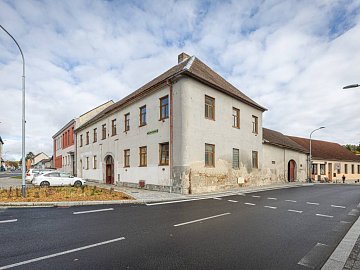 Prodej domu rodinný 280 m² pozemek 1135 m², Tyršova, Studená