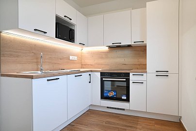 Pronájem bytu 2+1 45 m², J. Bendy, České Budějovice-České Budějovice 2
