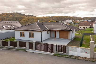 Prodej domu rodinný 107 m² pozemek 735 m², Na Vyhlídce, Králův Dvůr-Levín