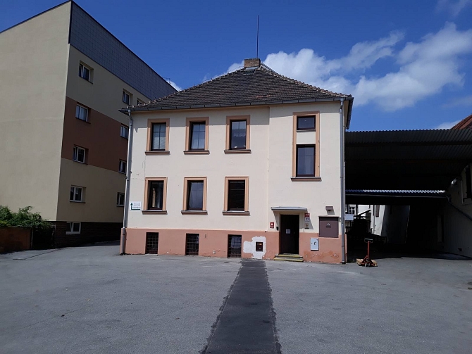 Pronájem komerčních prostor sklady 32 m², Mánesova, České Budějovice-České Budějovice 6