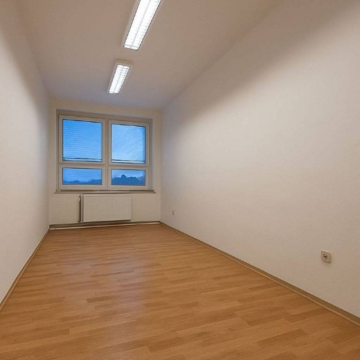 Pronájem komerčních prostor kanceláře 18 m², K. Světlé, České Budějovice-České Budějovice 3