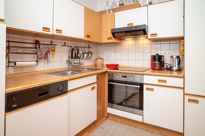 Prodej bytu 2+1 32 m², Vrchlického, Třeboň-Třeboň II