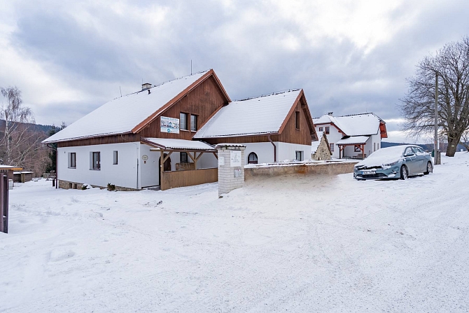 Prodej domu chalupa 360 m² pozemek 2756 m², Horní Stropnice-Staré Hutě