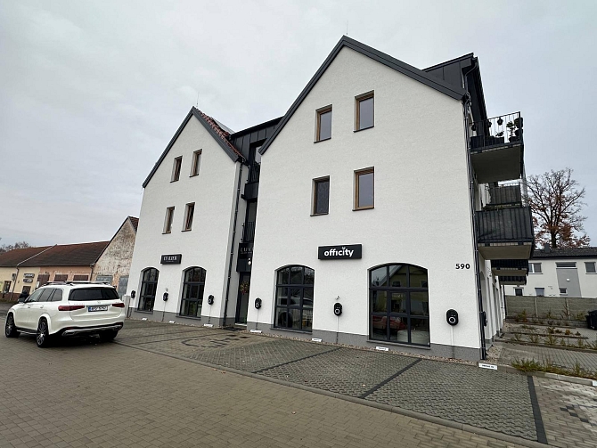 Pronájem bytu 2+kk 53 m², Budějovická, Homole