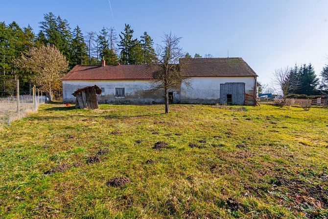 Prodej domu rodinný 93 m² pozemek 1833 m², Všemyslice-Všeteč