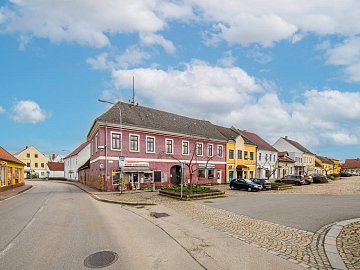 Prodej komerčních prostor obchodní prostory 550 m², nám. J. Hrubého, Kardašova Řečice
