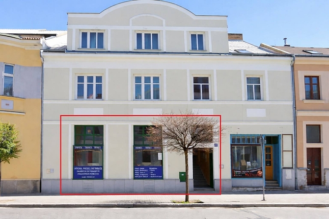 Pronájem komerčních prostor obchodní prostory 100 m², Nádražní, Jindřichův Hradec-Jindřichův Hradec II